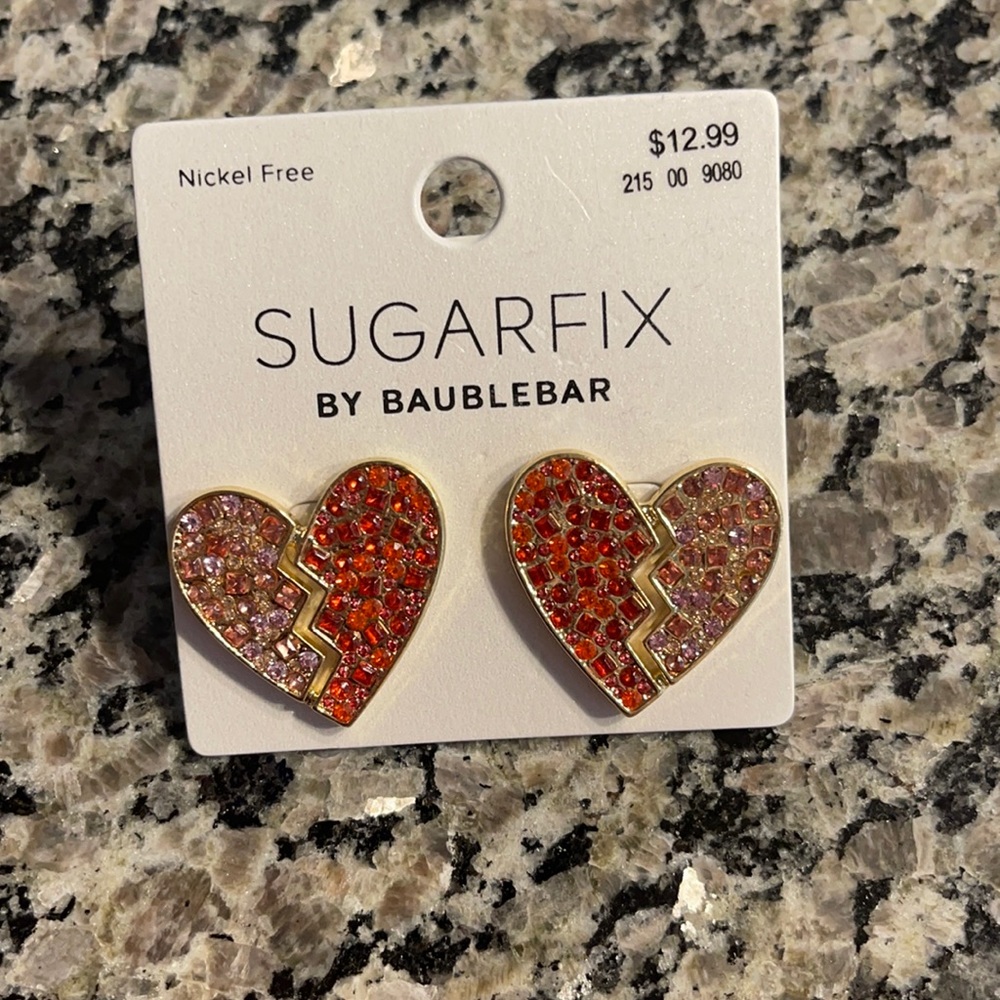 NWT heart earrings